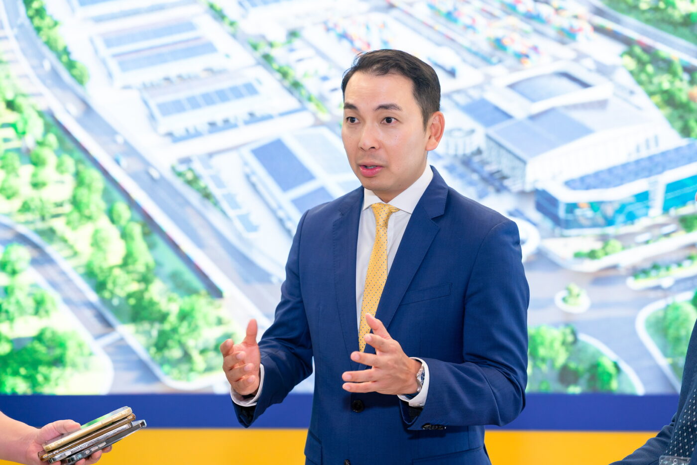 Dr. Yap Kwong Weng, CEO of Vietnam SuperPort™, shared